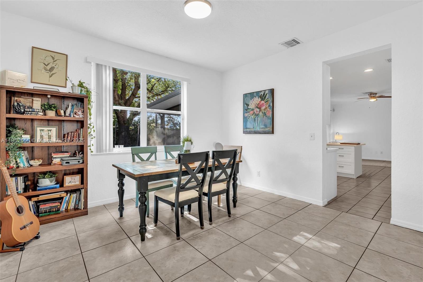 EMBASSY LAKES - Residential