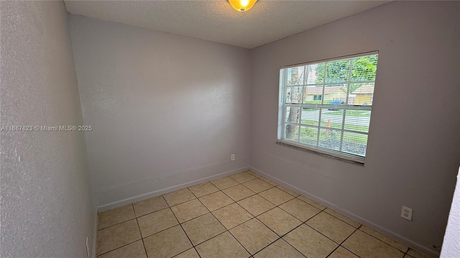 COLLIER CITY ADD - Residential Lease