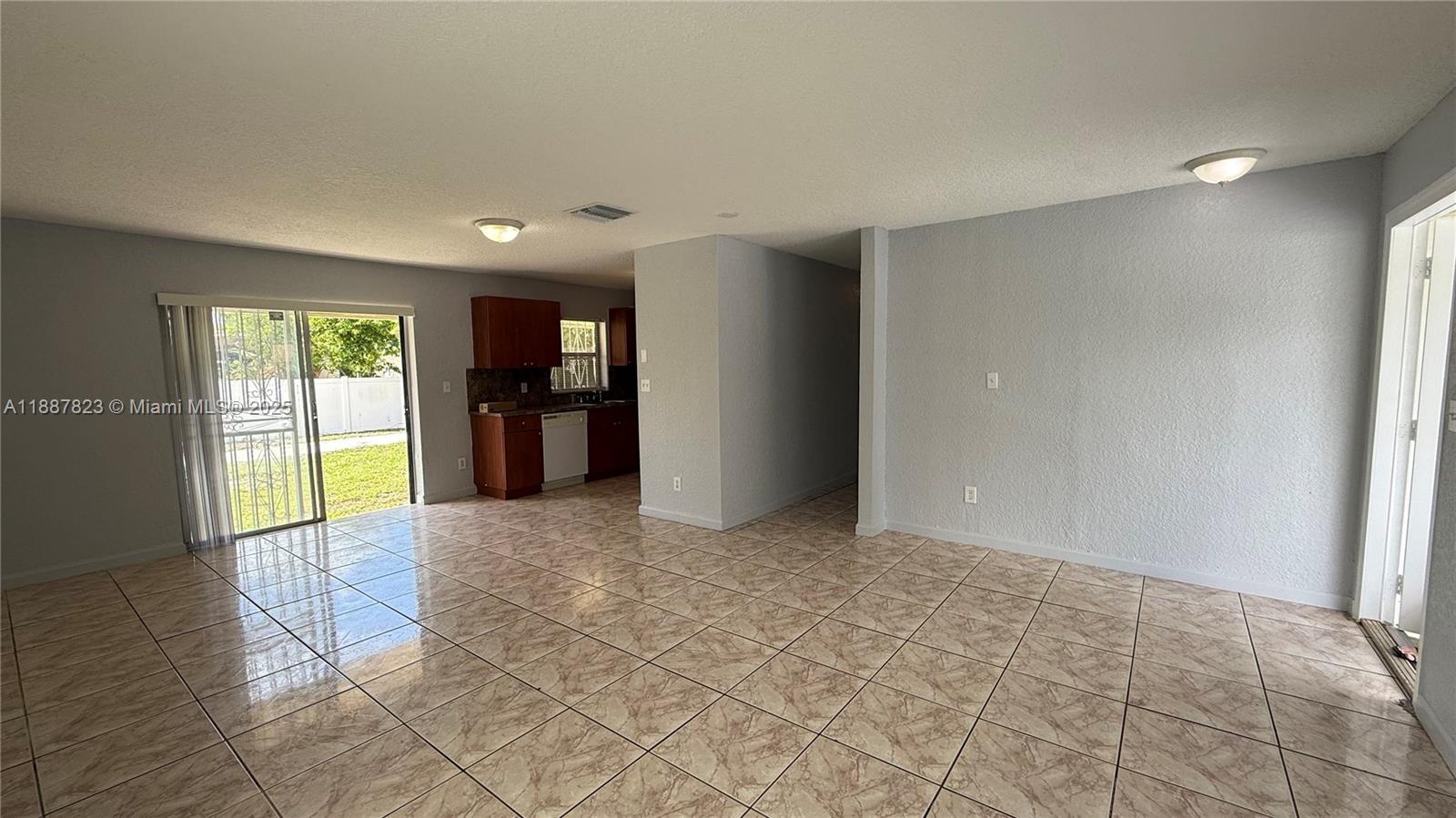 COLLIER CITY ADD - Residential Lease