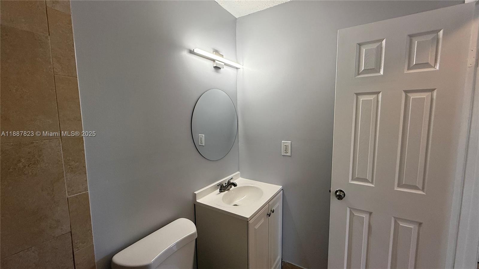 COLLIER CITY ADD - Residential Lease