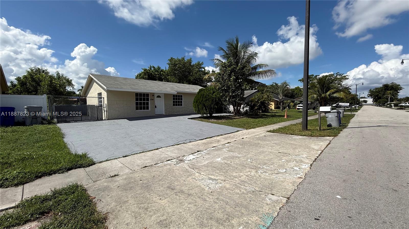 COLLIER CITY ADD - Residential Lease