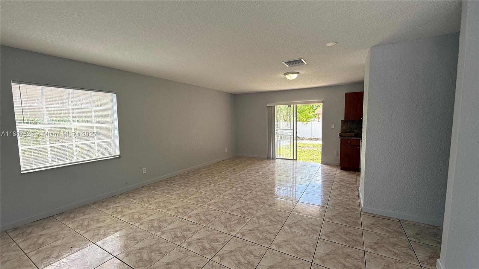 COLLIER CITY ADD - Residential Lease