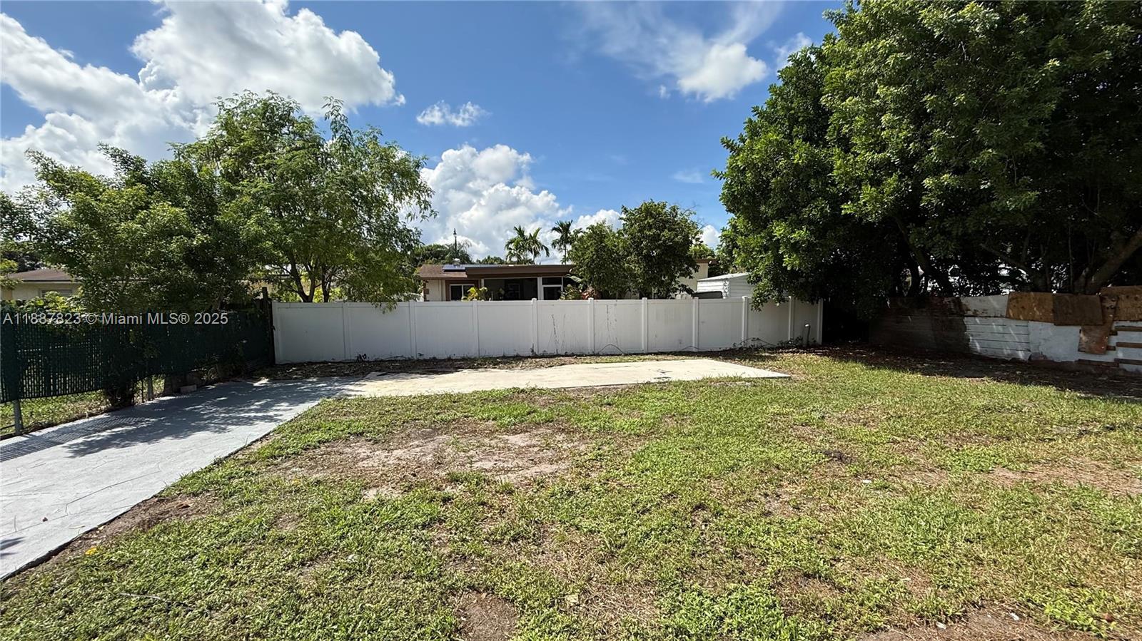 COLLIER CITY ADD - Residential Lease