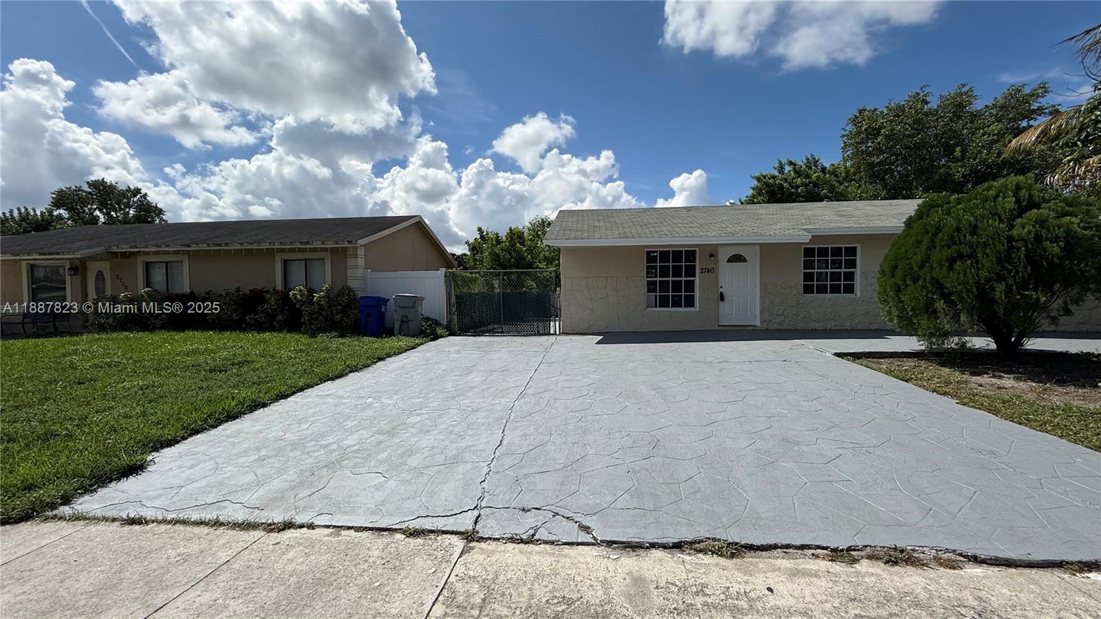 COLLIER CITY ADD - Residential Lease