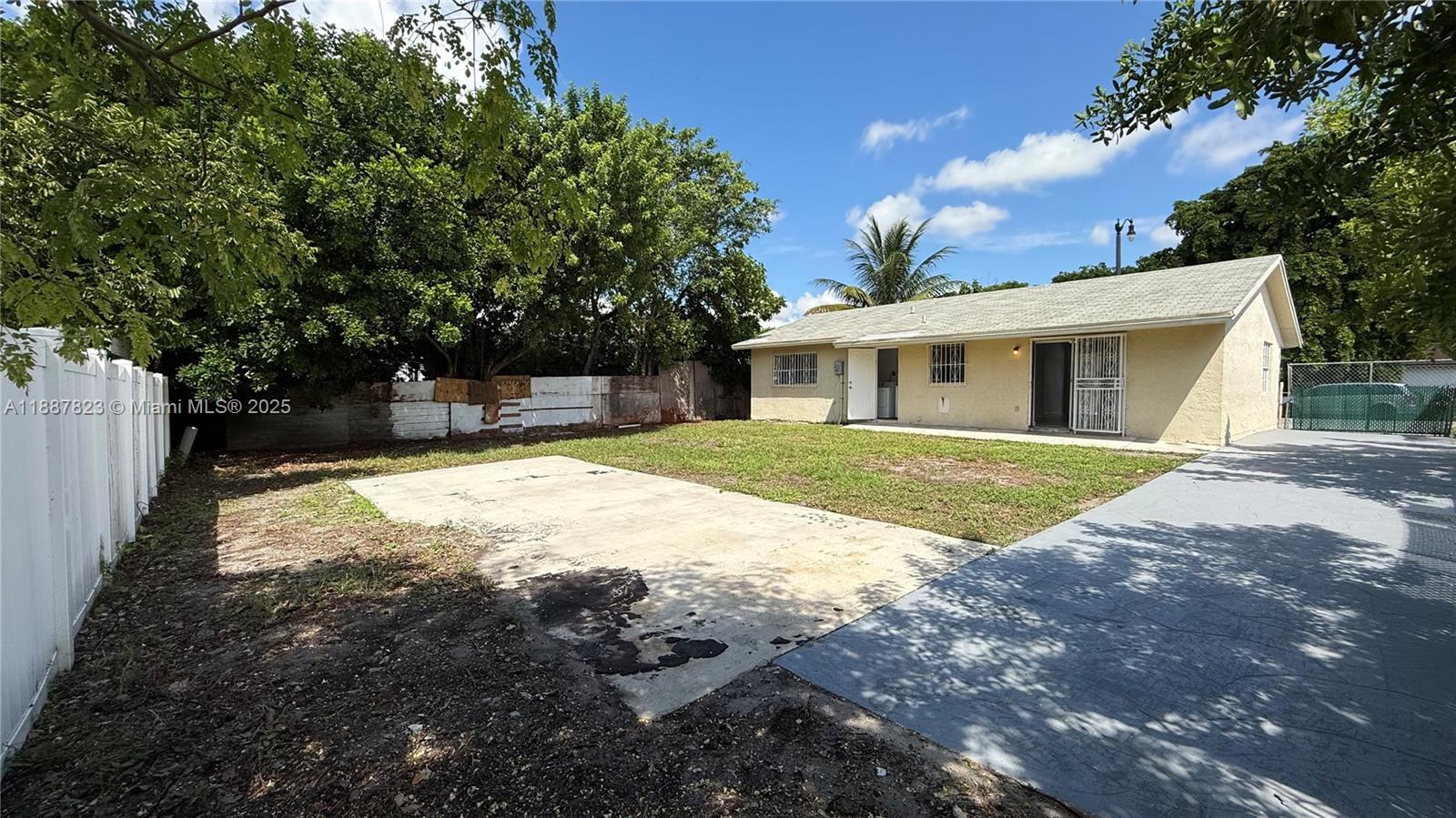 COLLIER CITY ADD - Residential Lease
