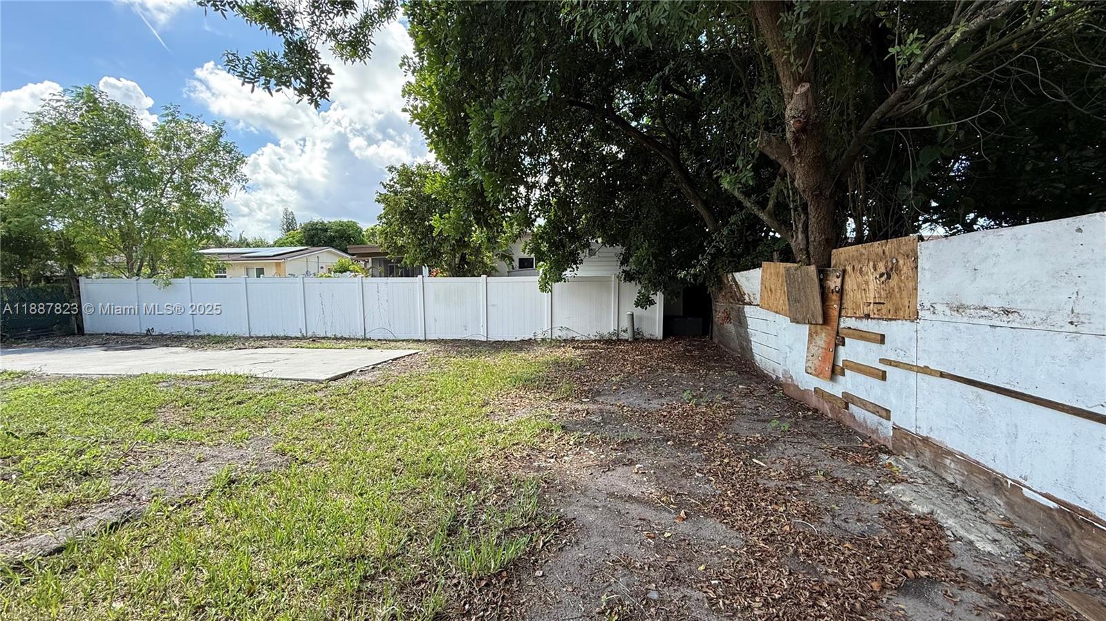 COLLIER CITY ADD - Residential Lease
