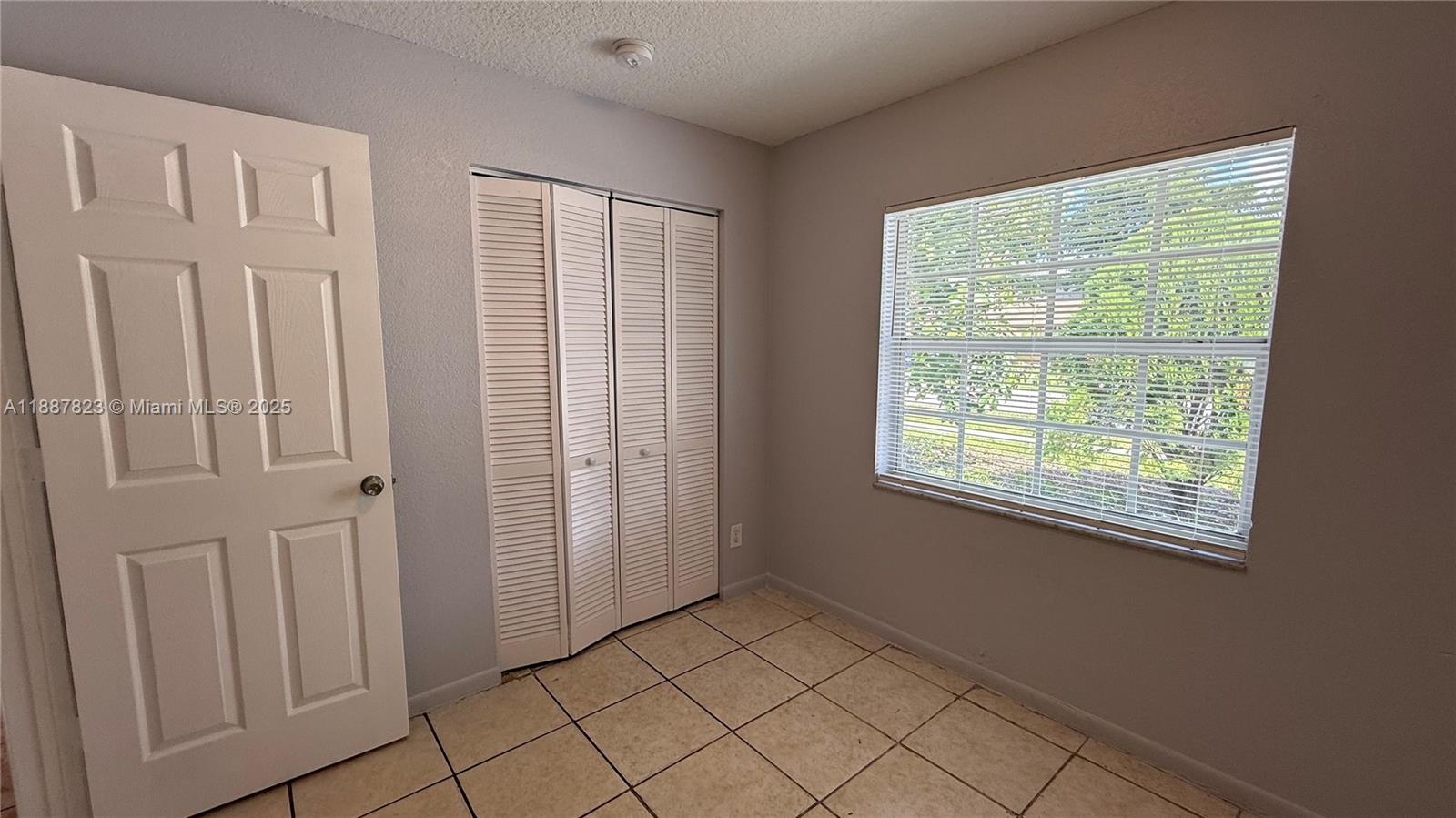 COLLIER CITY ADD - Residential Lease