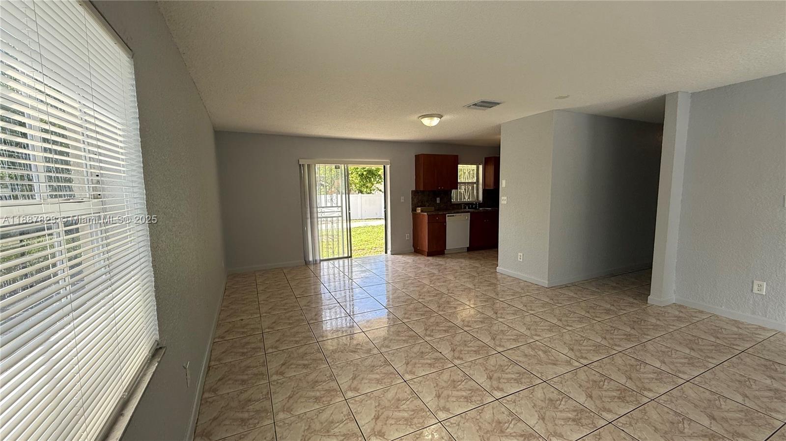 COLLIER CITY ADD - Residential Lease