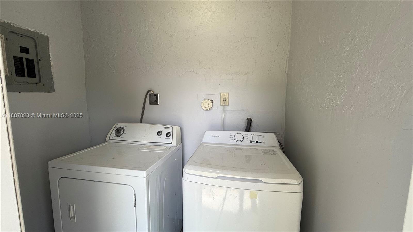 COLLIER CITY ADD - Residential Lease