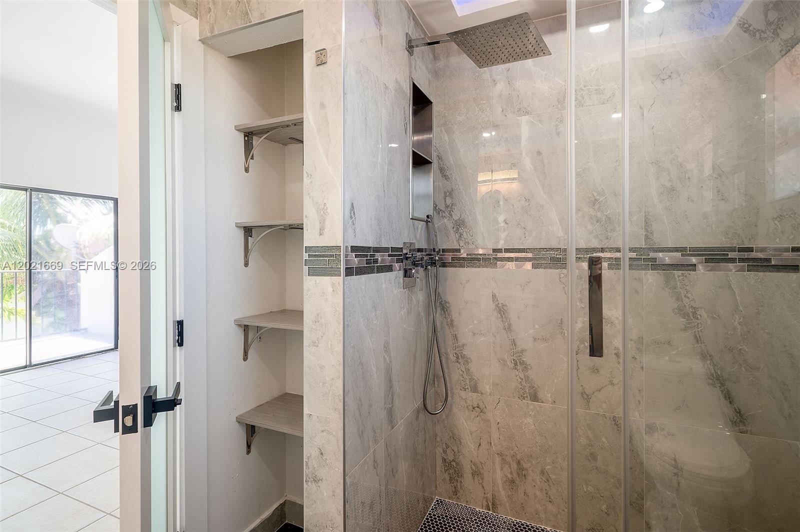 SAN REMO - Residential