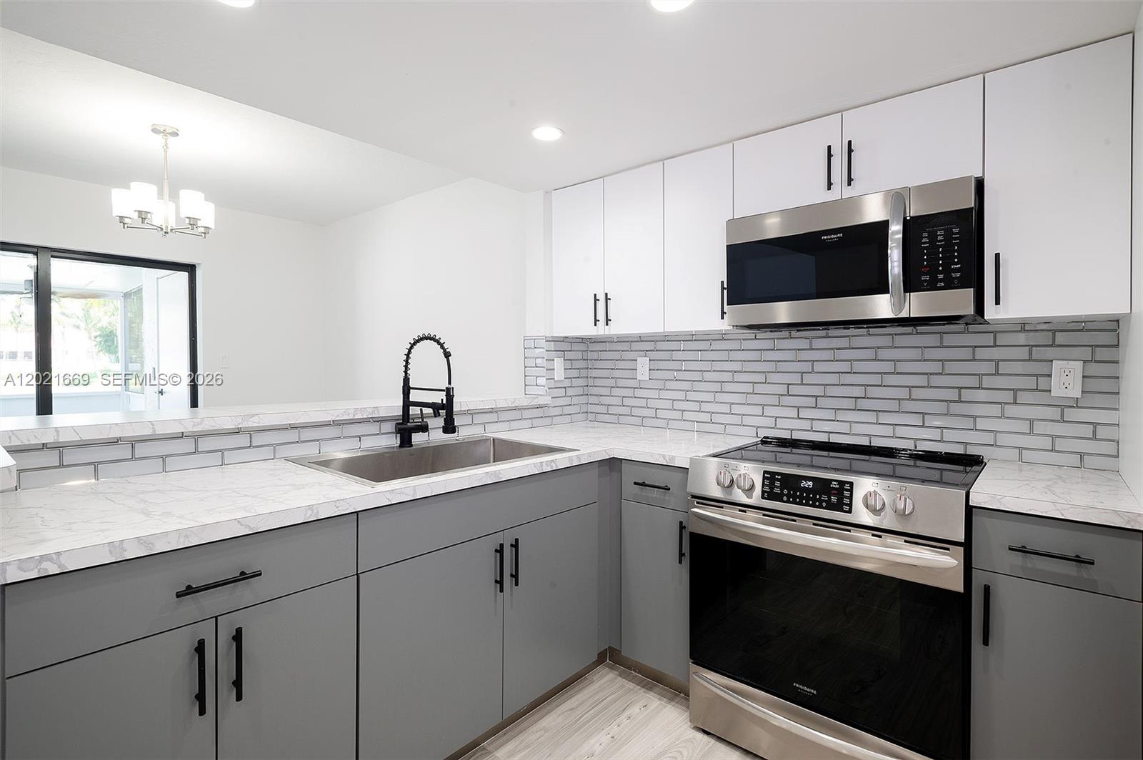SAN REMO - Residential