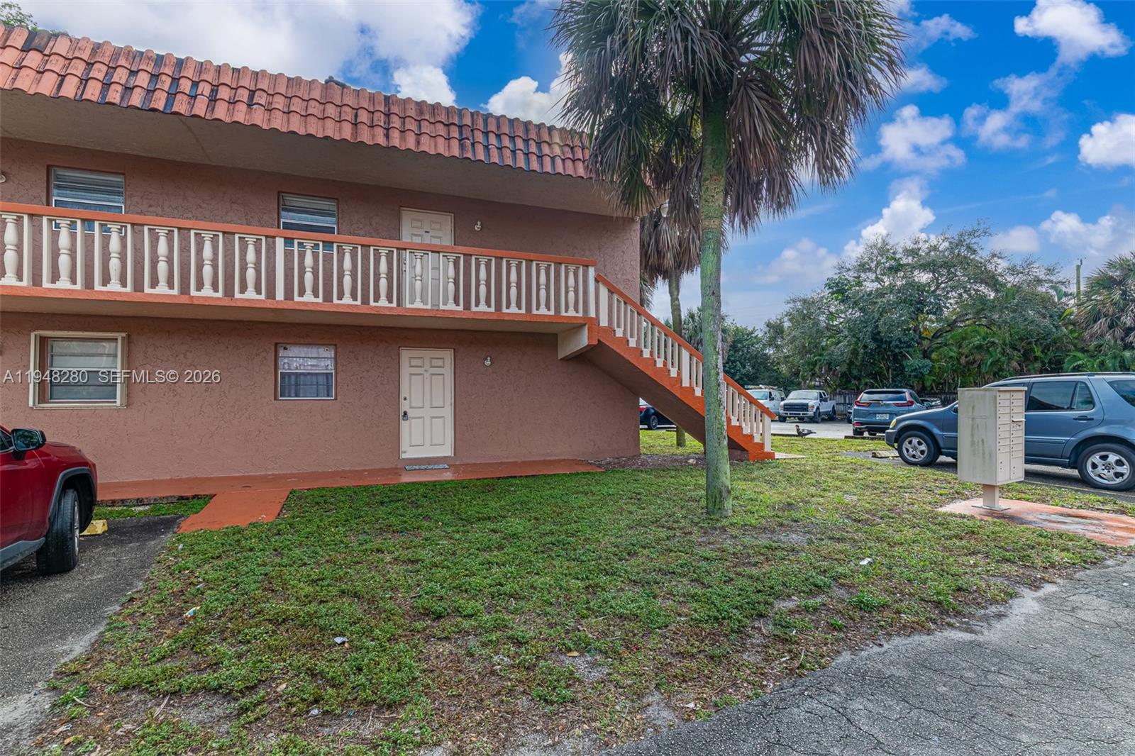 HALSTEAD APTS CONDO - Residential