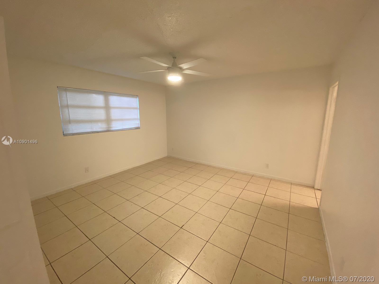 Hollywood Little Ranches - Residential Lease