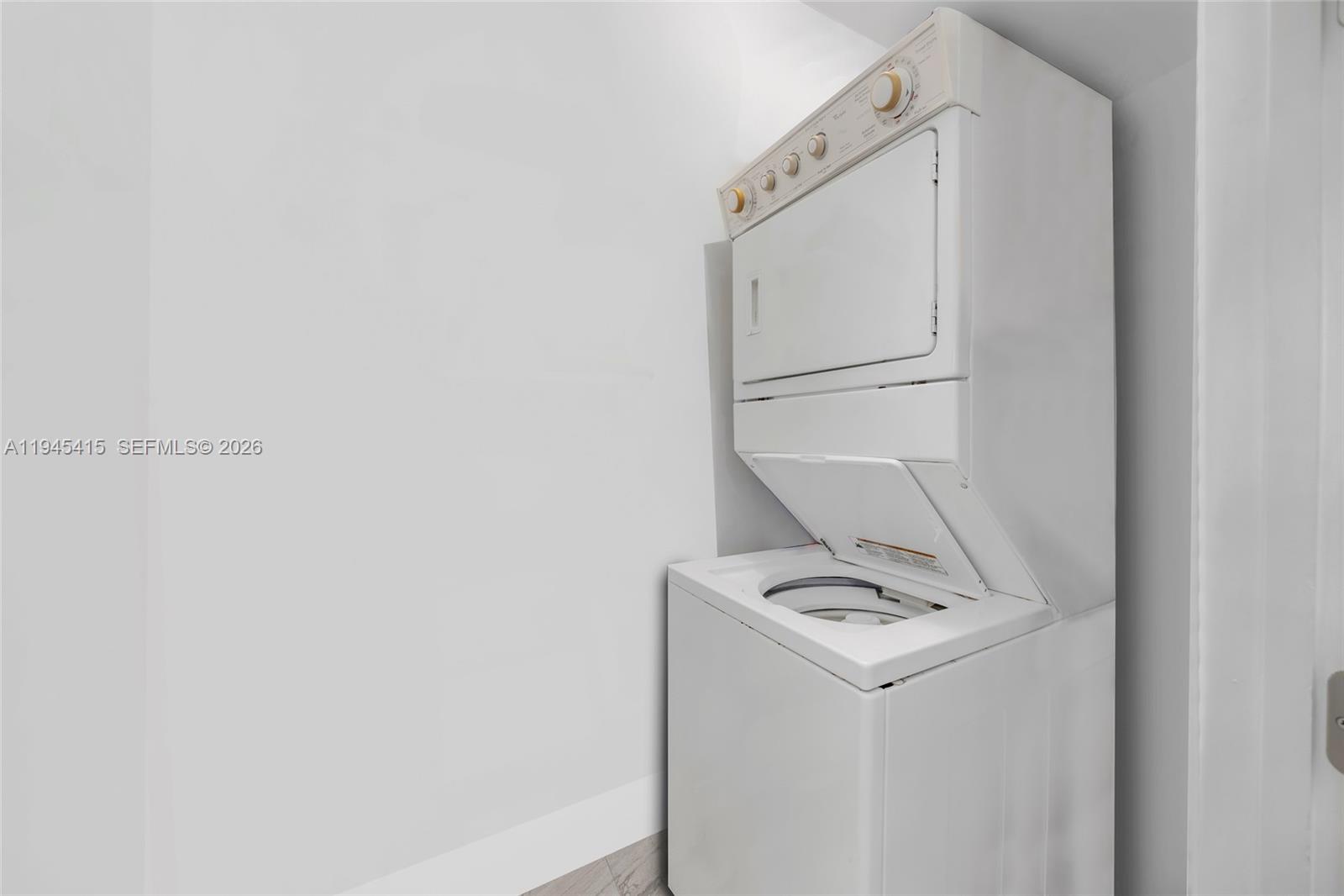 TDR TOWER I CONDO - Residential