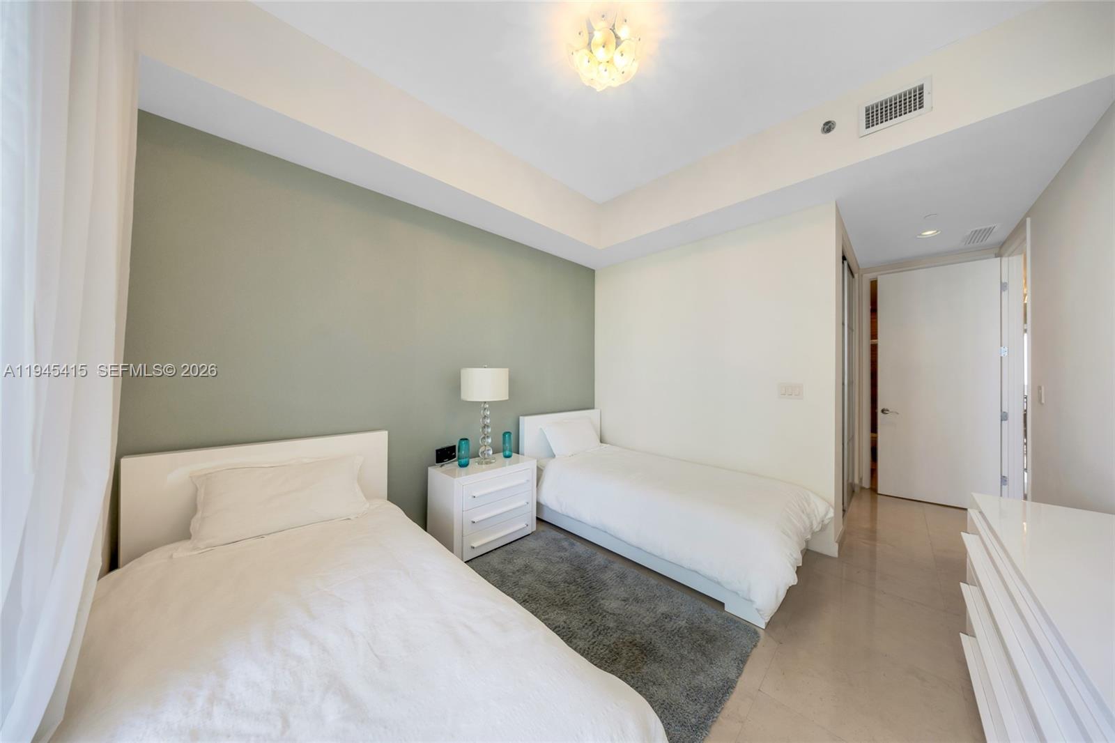 TDR TOWER I CONDO - Residential