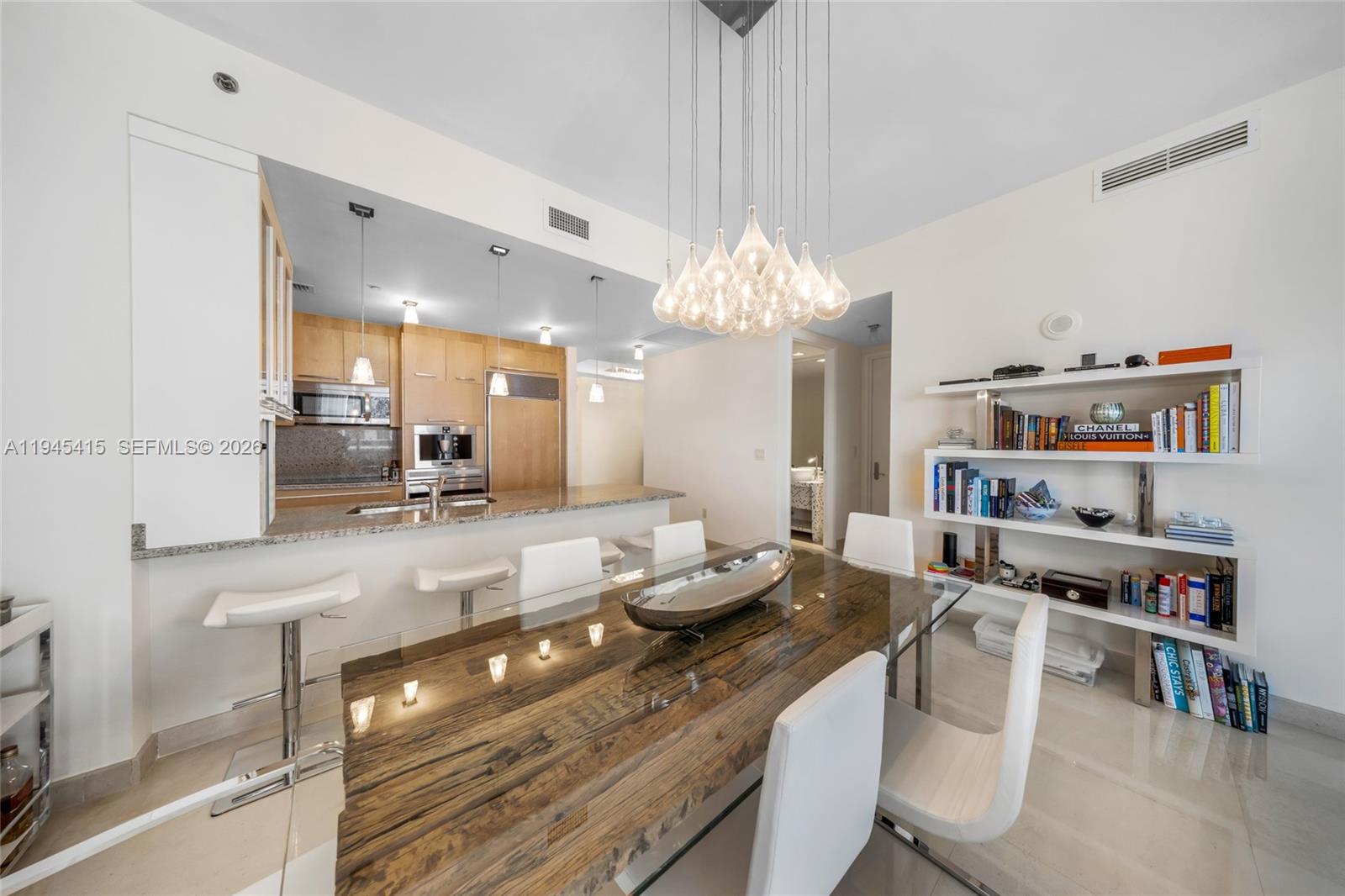 TDR TOWER I CONDO - Residential