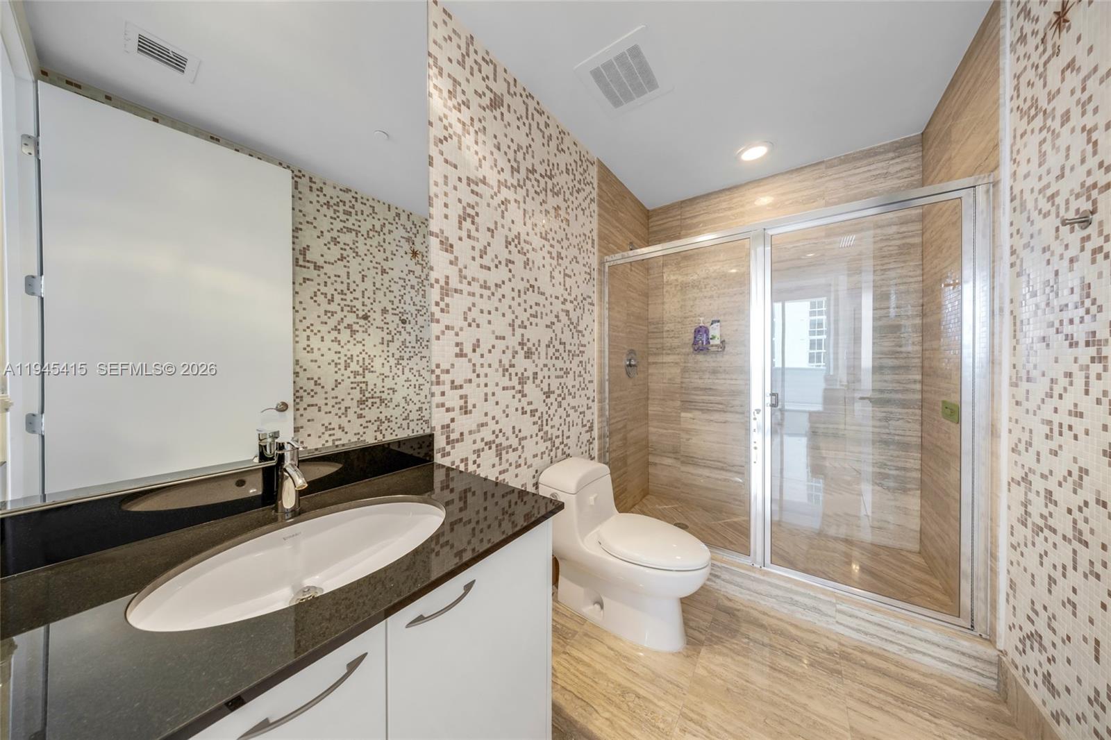 TDR TOWER I CONDO - Residential