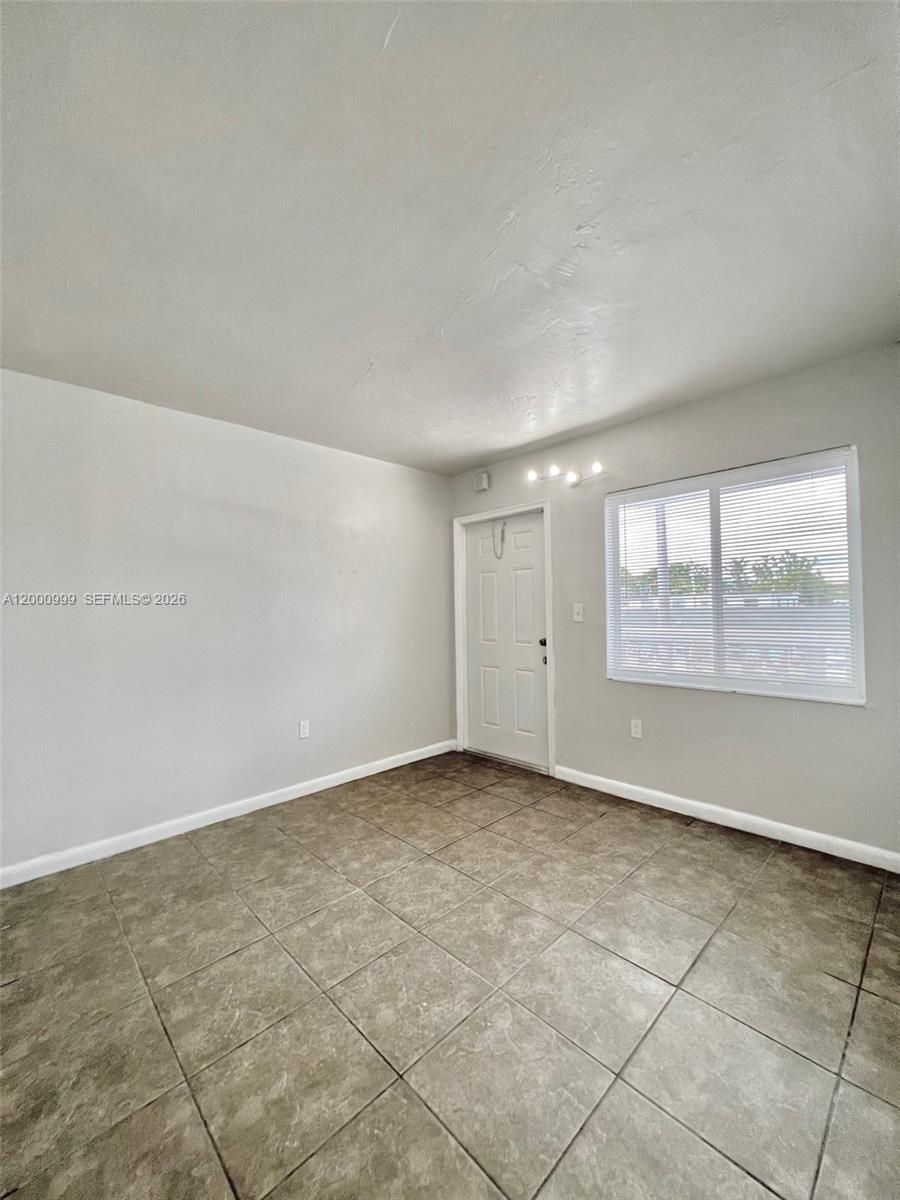 DOWDYS SUB - Residential Lease