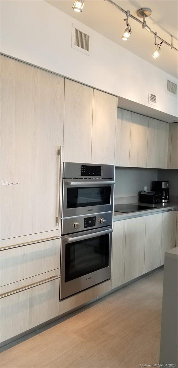 Hyde Beach House - Residential