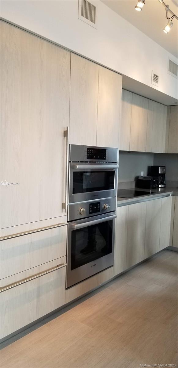 Hyde Beach House - Residential