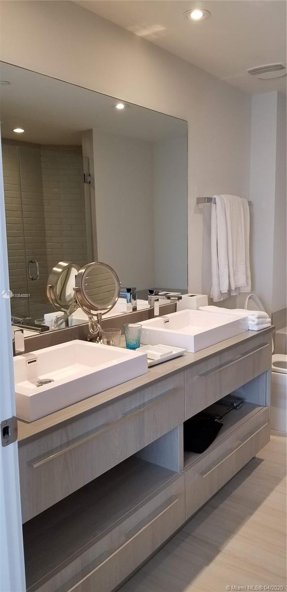 Hyde Beach House - Residential