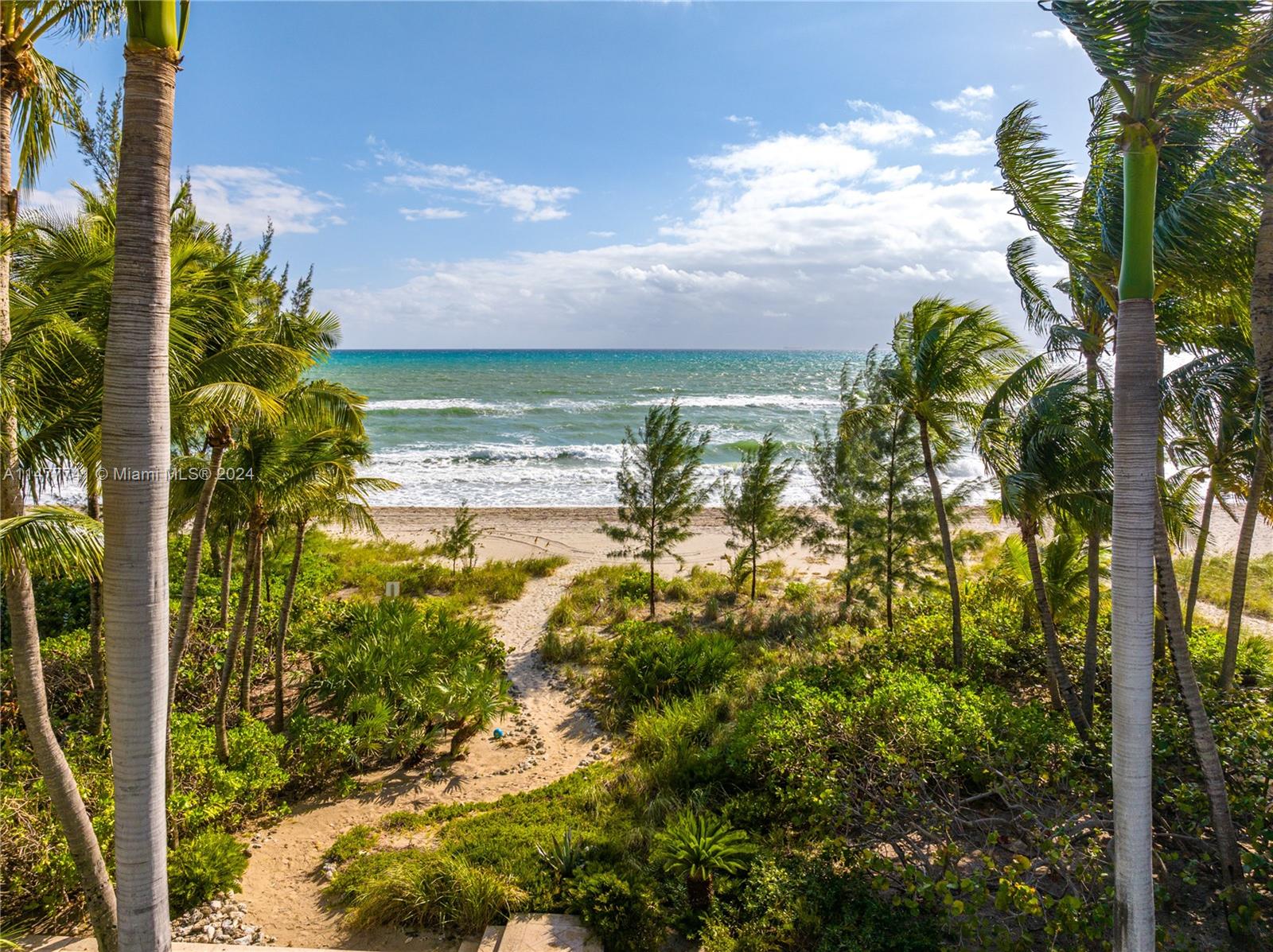 GOLDEN BEACH SEC C - Residential