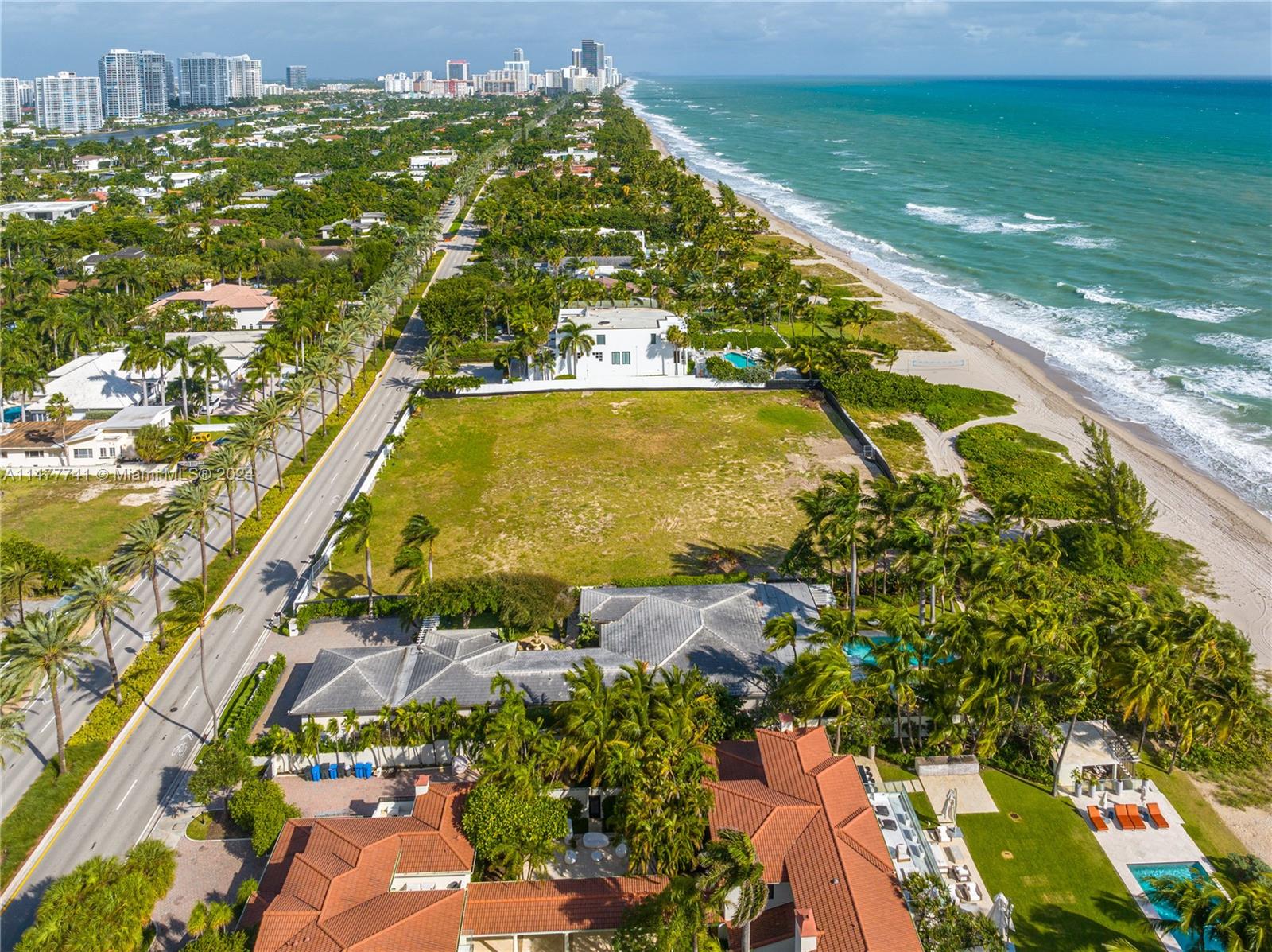 GOLDEN BEACH SEC C - Residential