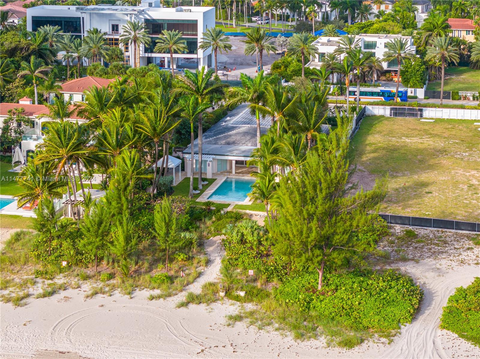 GOLDEN BEACH SEC C - Residential