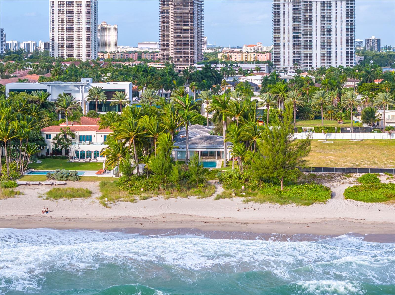 GOLDEN BEACH SEC C - Residential