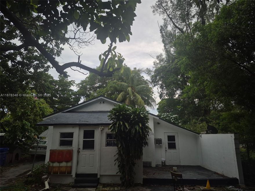 “Charming single-family home in North Miami Beach featuring a storage building with its own private entrance in the back. Perfect for extra storage, a workshop, or flexible use. Great location with lots of potential!”