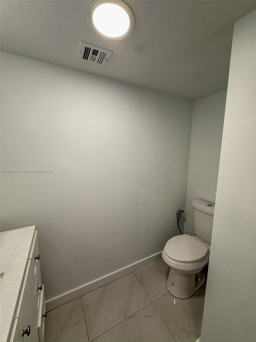 ENVIRON I CONDO 5 AND 6 - Residential Lease