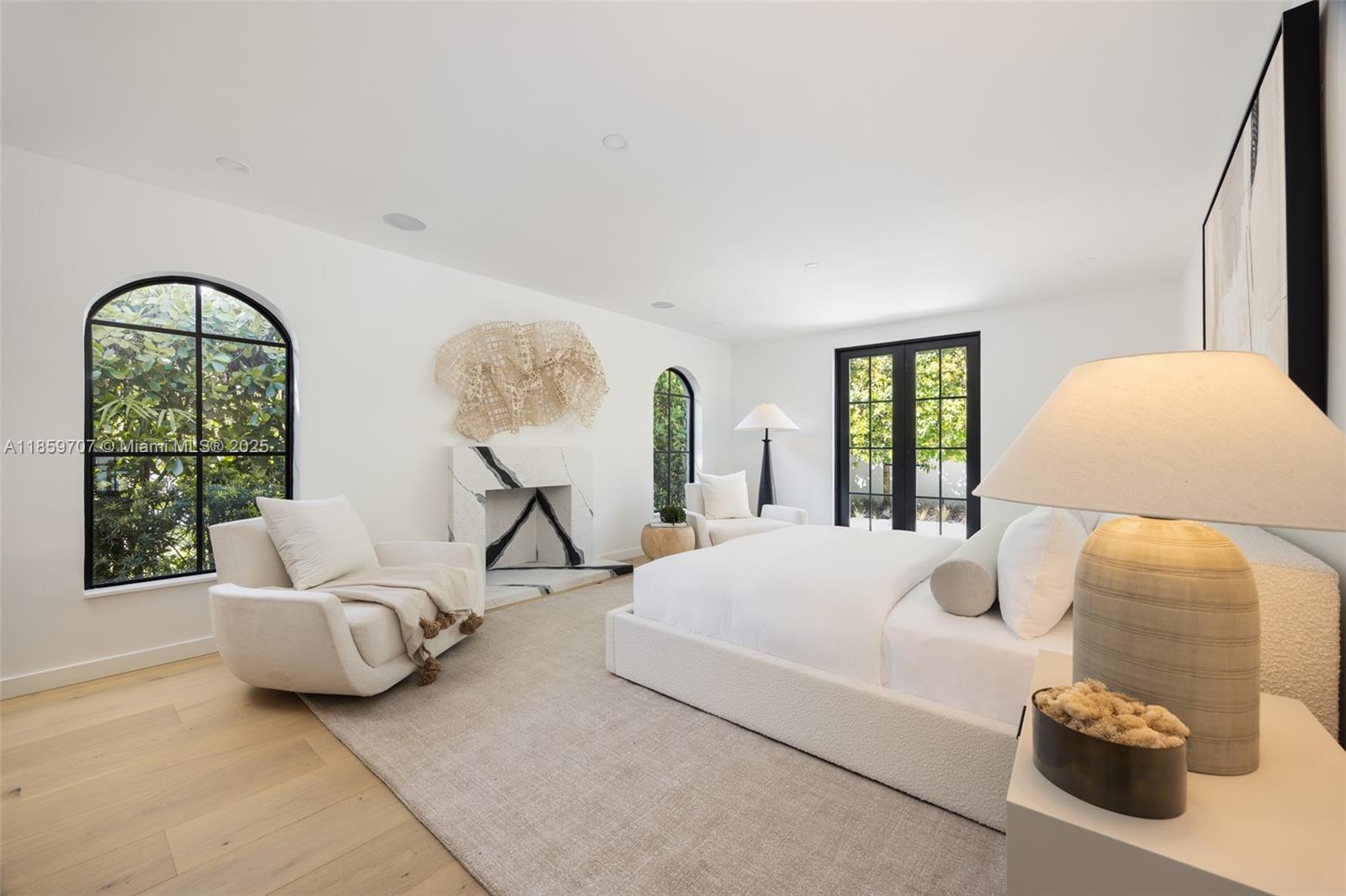 CORAL GABLES RIVIERA SEC - Residential