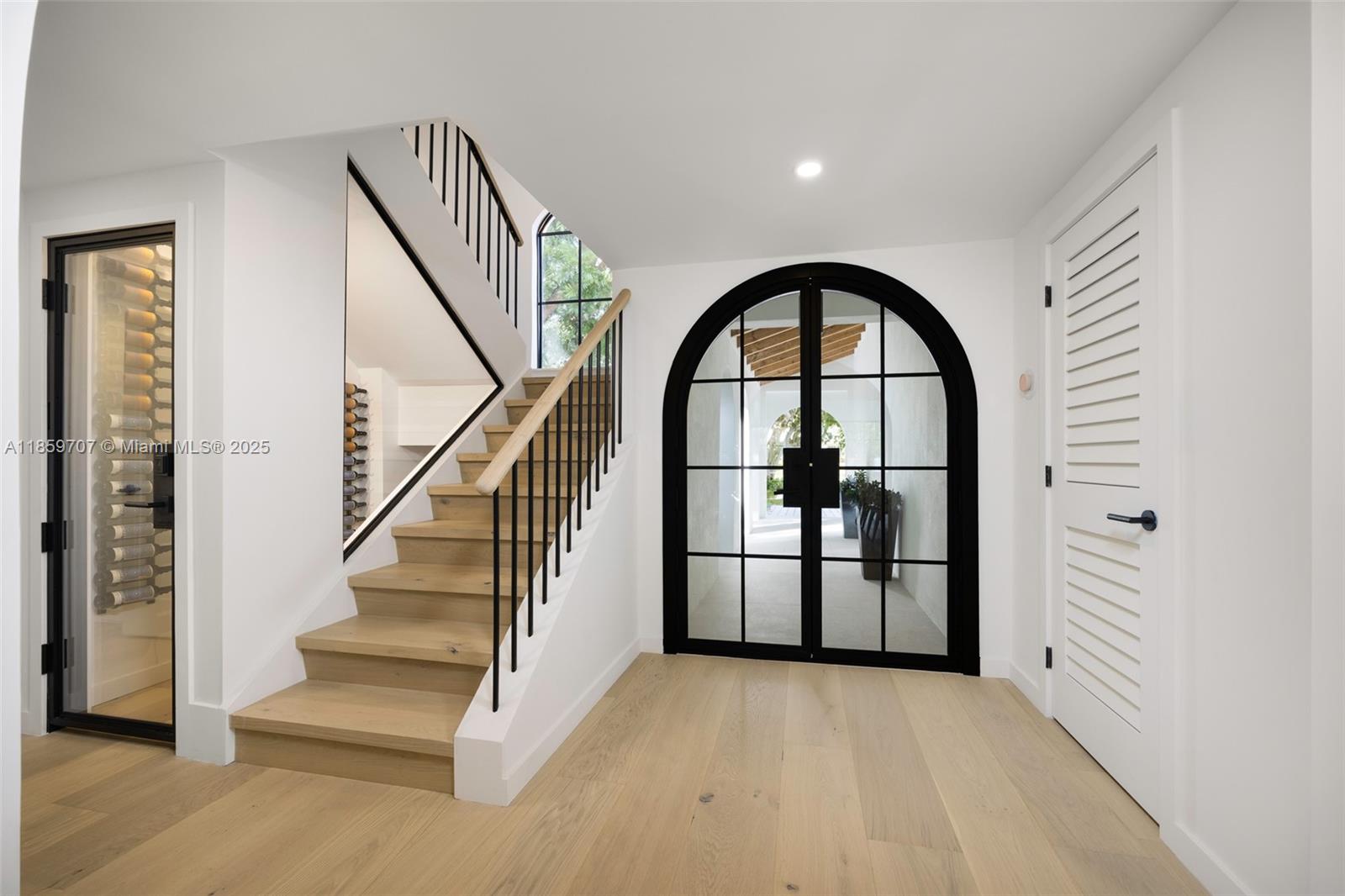 CORAL GABLES RIVIERA SEC - Residential