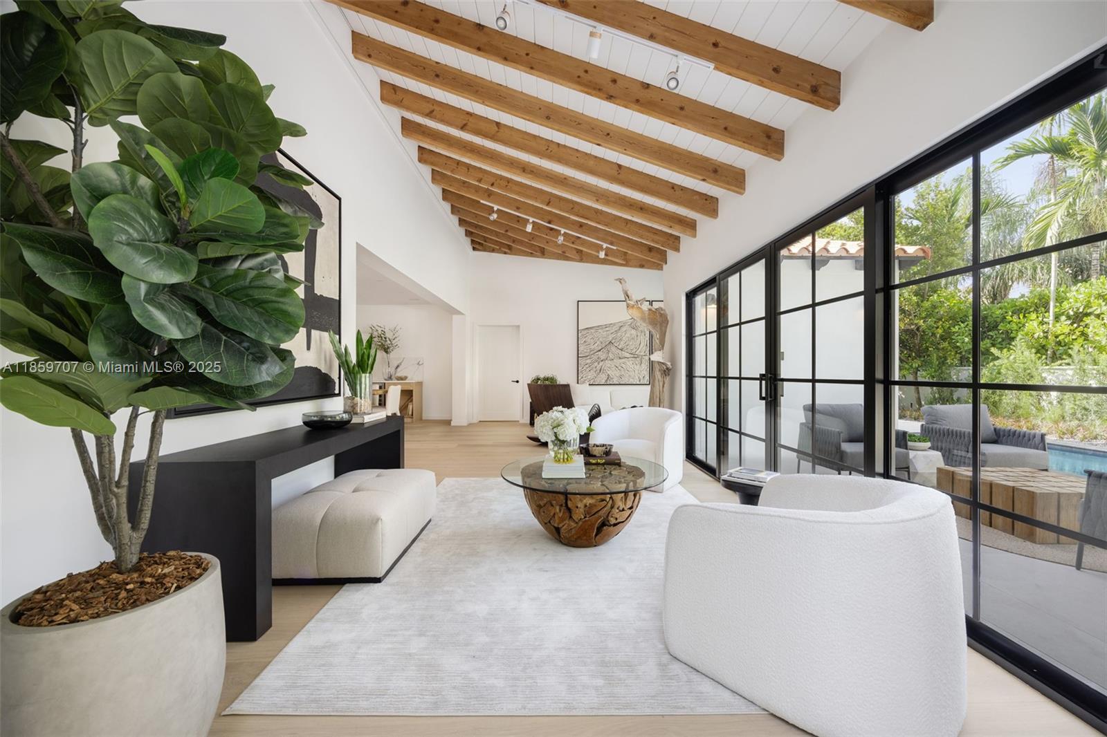 CORAL GABLES RIVIERA SEC - Residential