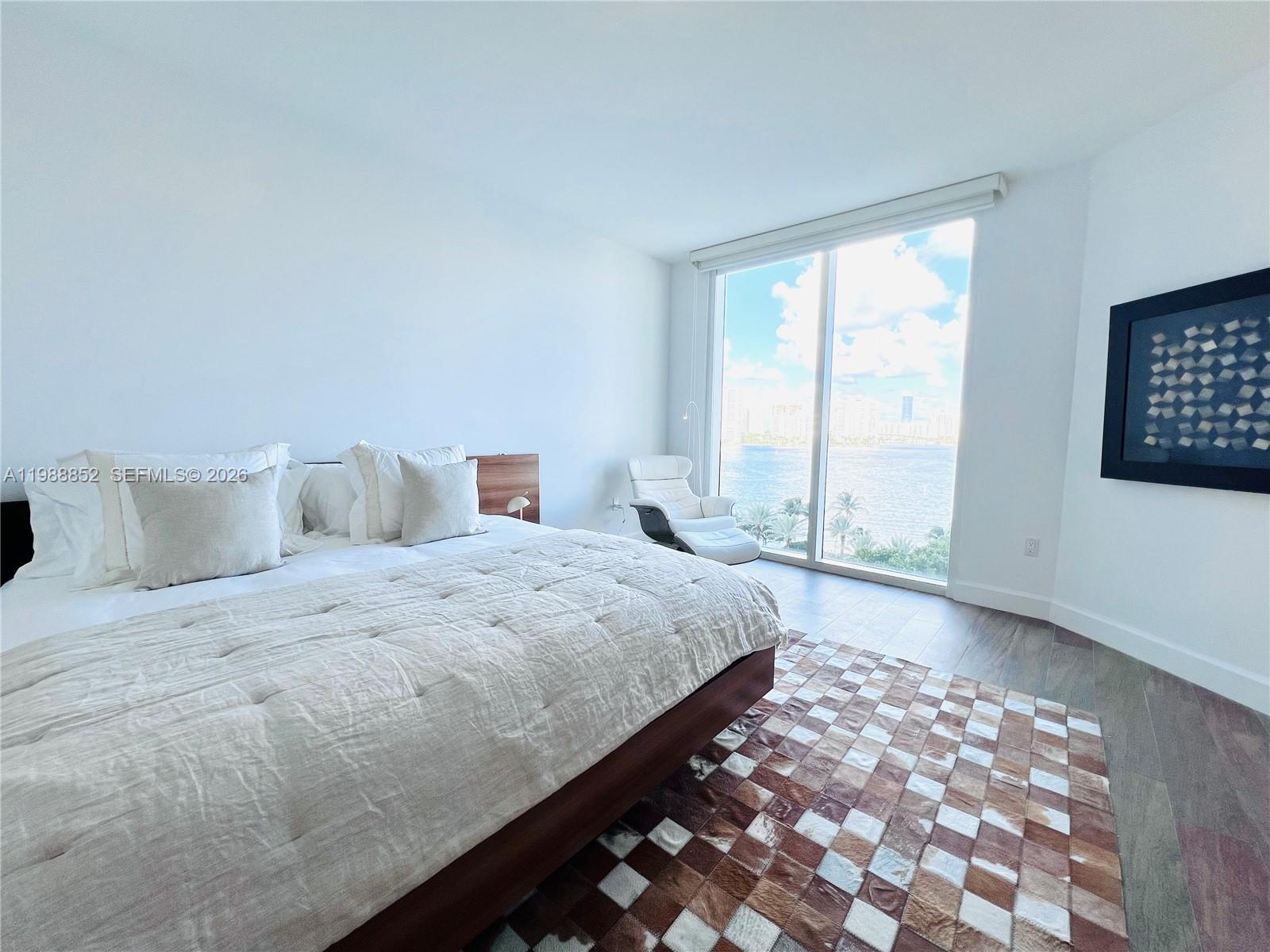 THE PENINSULA II CONDO - Residential