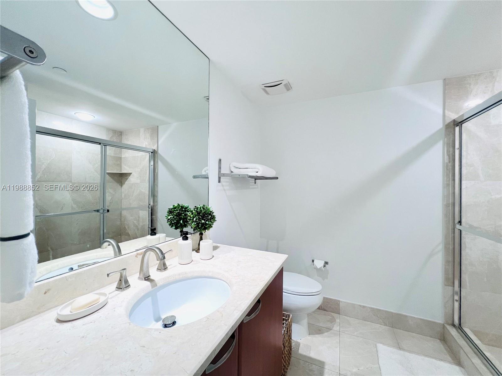 THE PENINSULA II CONDO - Residential