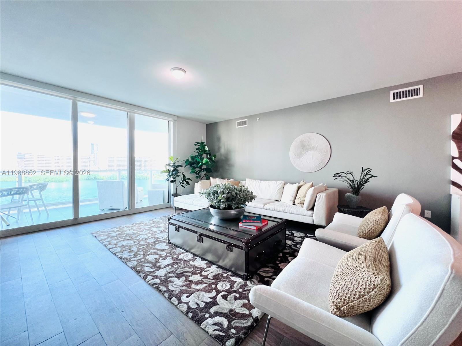 THE PENINSULA II CONDO - Residential