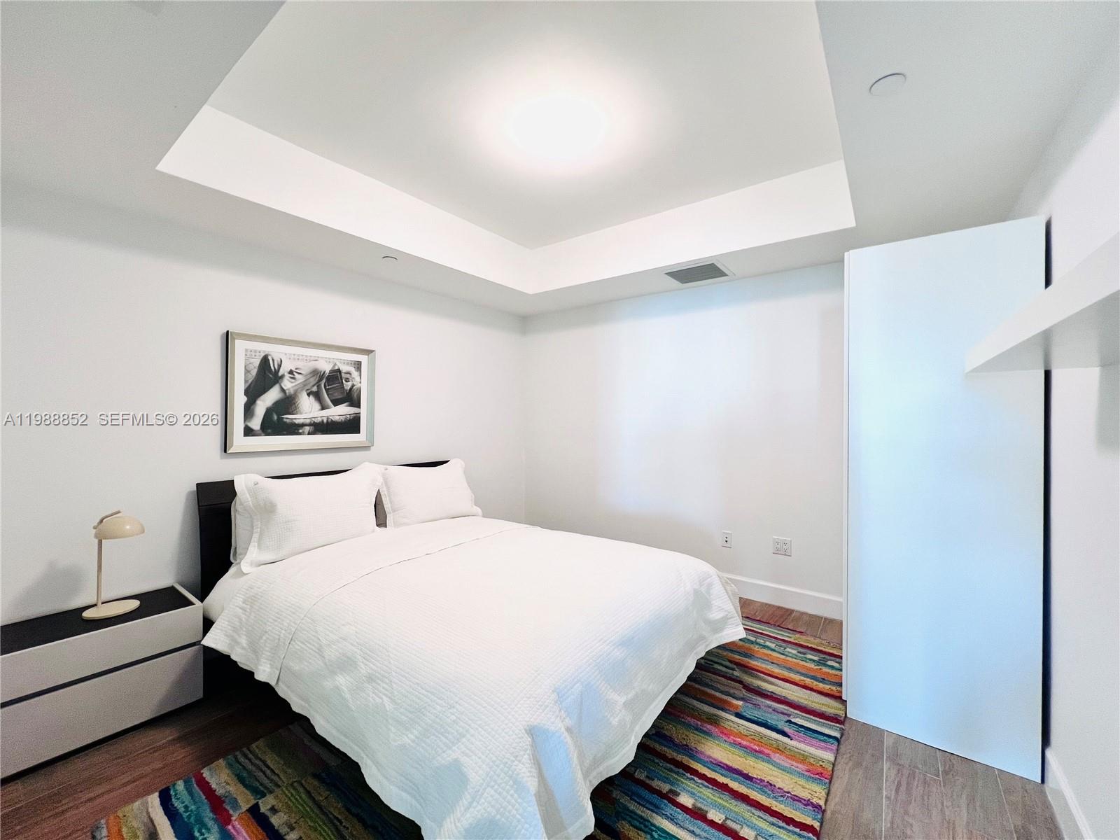 THE PENINSULA II CONDO - Residential