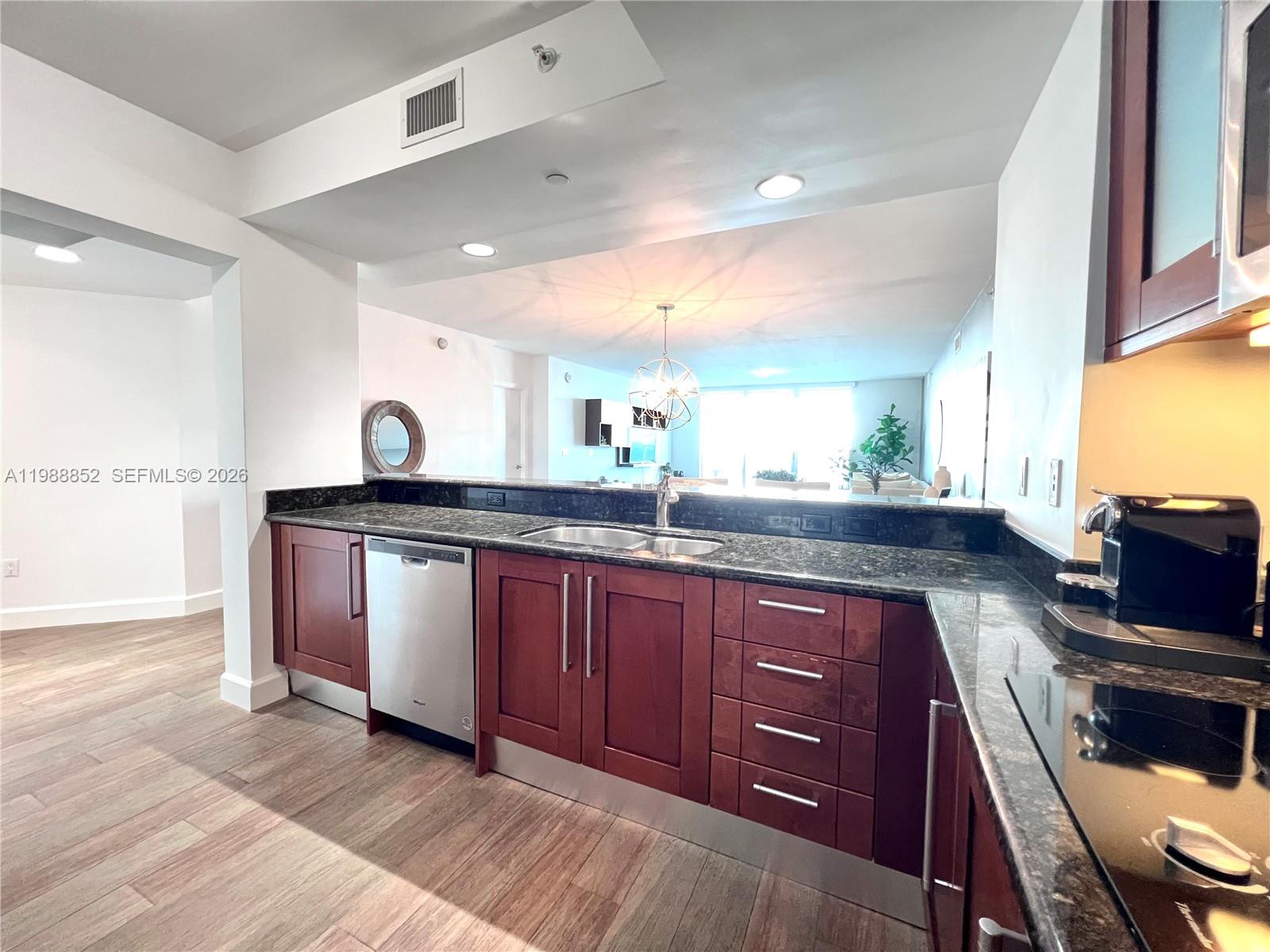 THE PENINSULA II CONDO - Residential