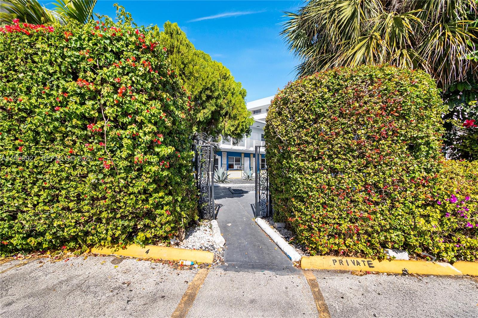 PARK VIEW ISLAND - Residential Lease