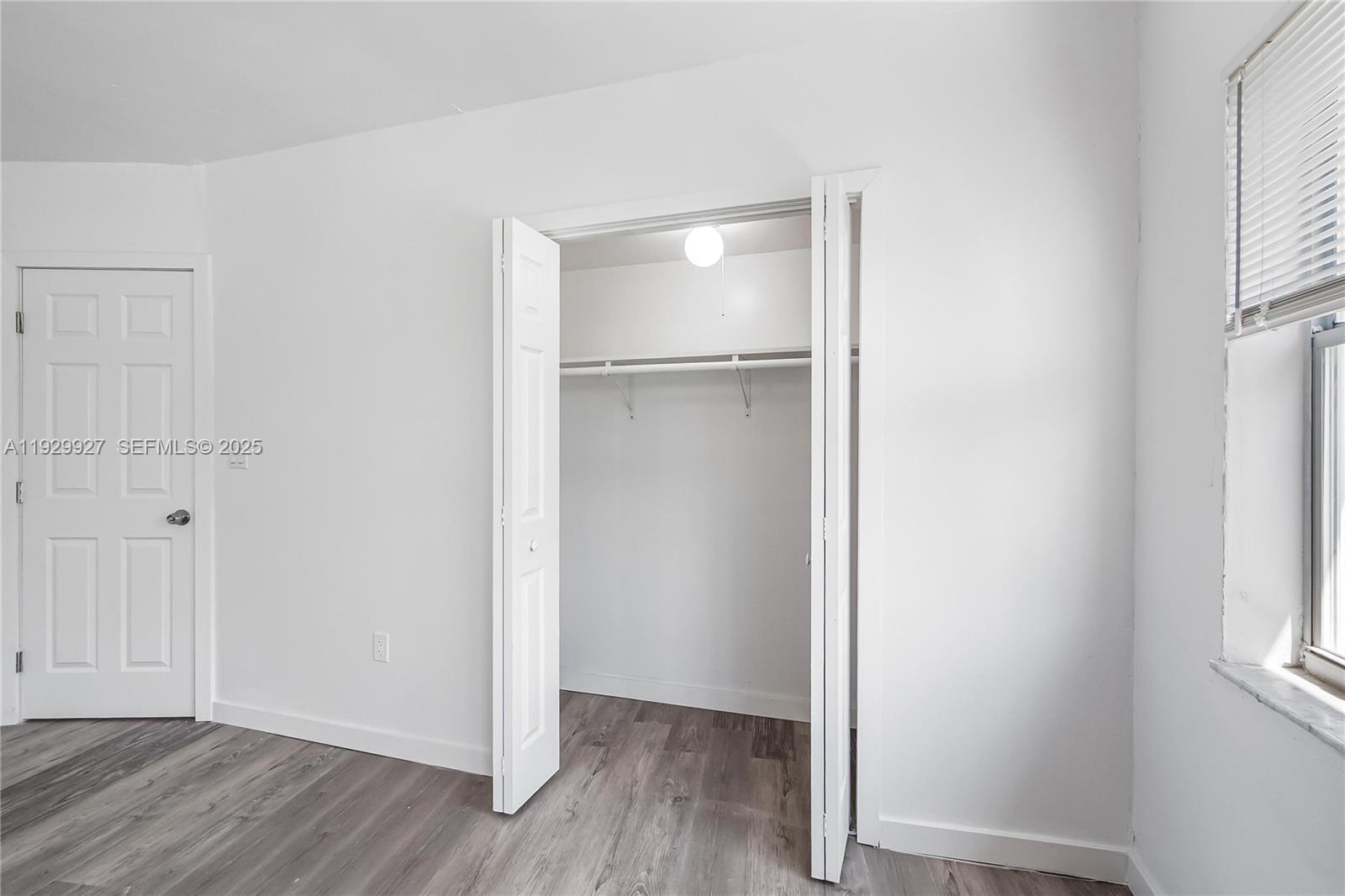 PARK VIEW ISLAND - Residential Lease