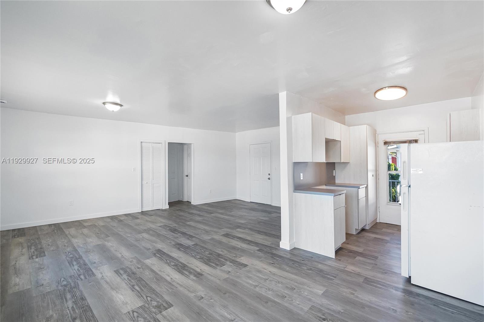 PARK VIEW ISLAND - Residential Lease