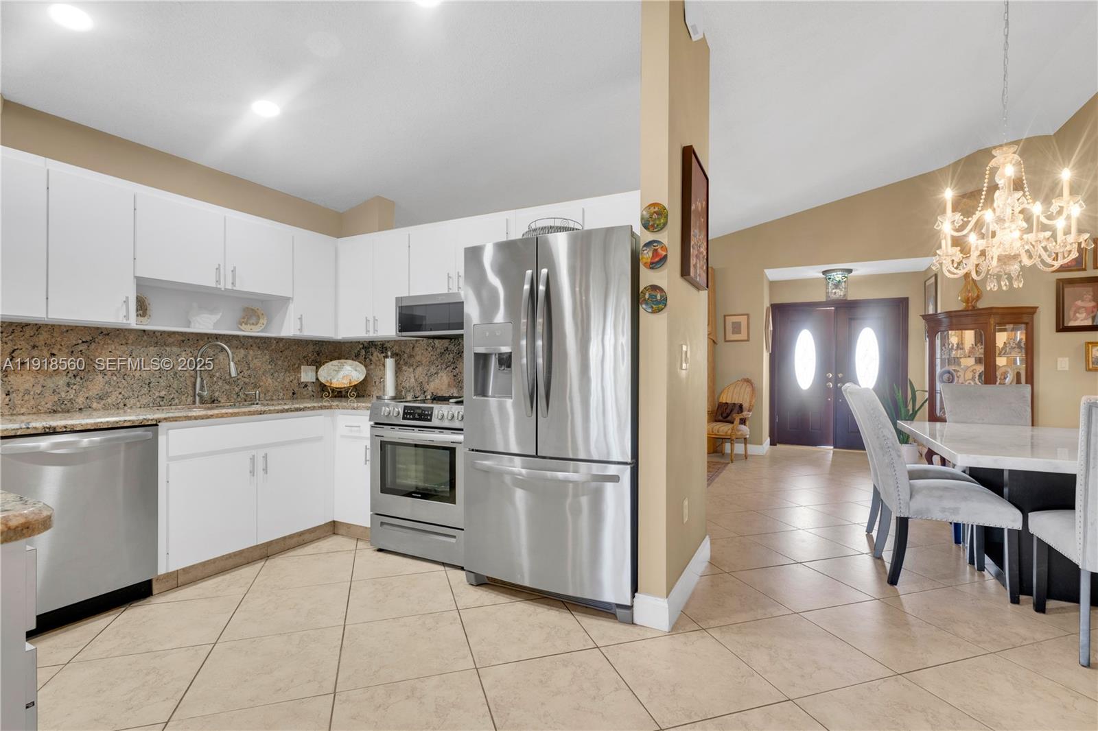 ISLAS CANARIAS HOMES - Residential