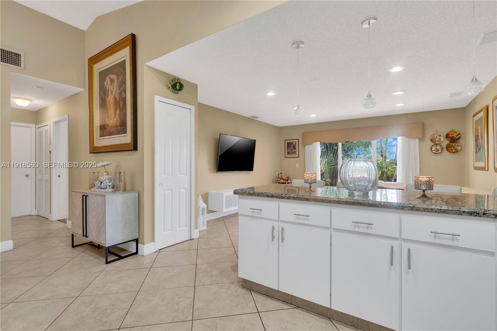 ISLAS CANARIAS HOMES - Residential