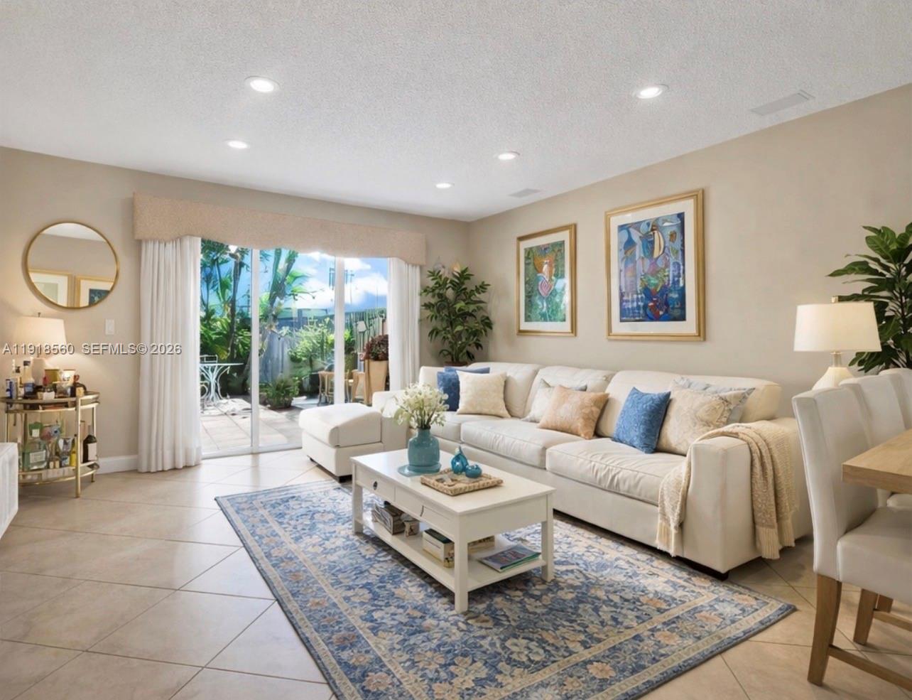 ISLAS CANARIAS HOMES - Residential