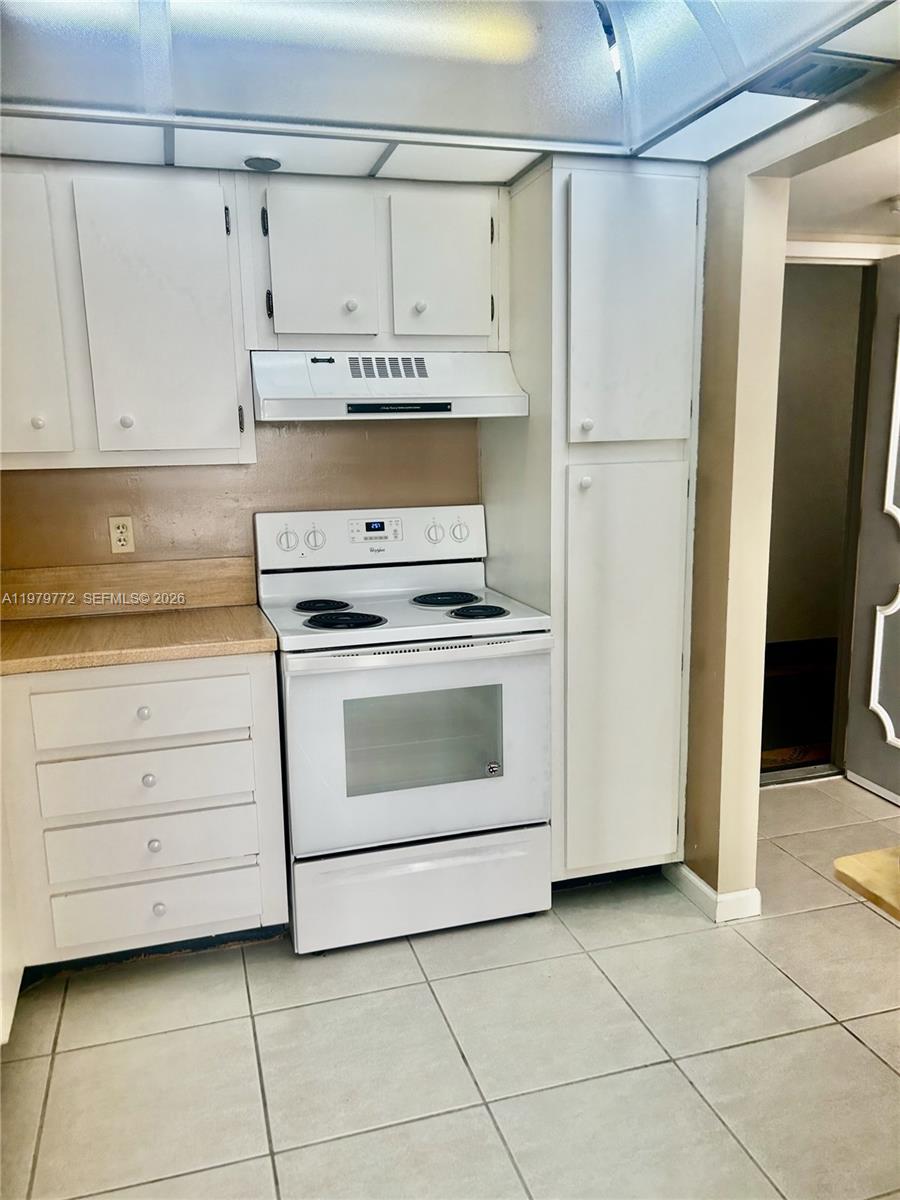 PARK PLACE CONDOMINIUM NO - Residential Lease