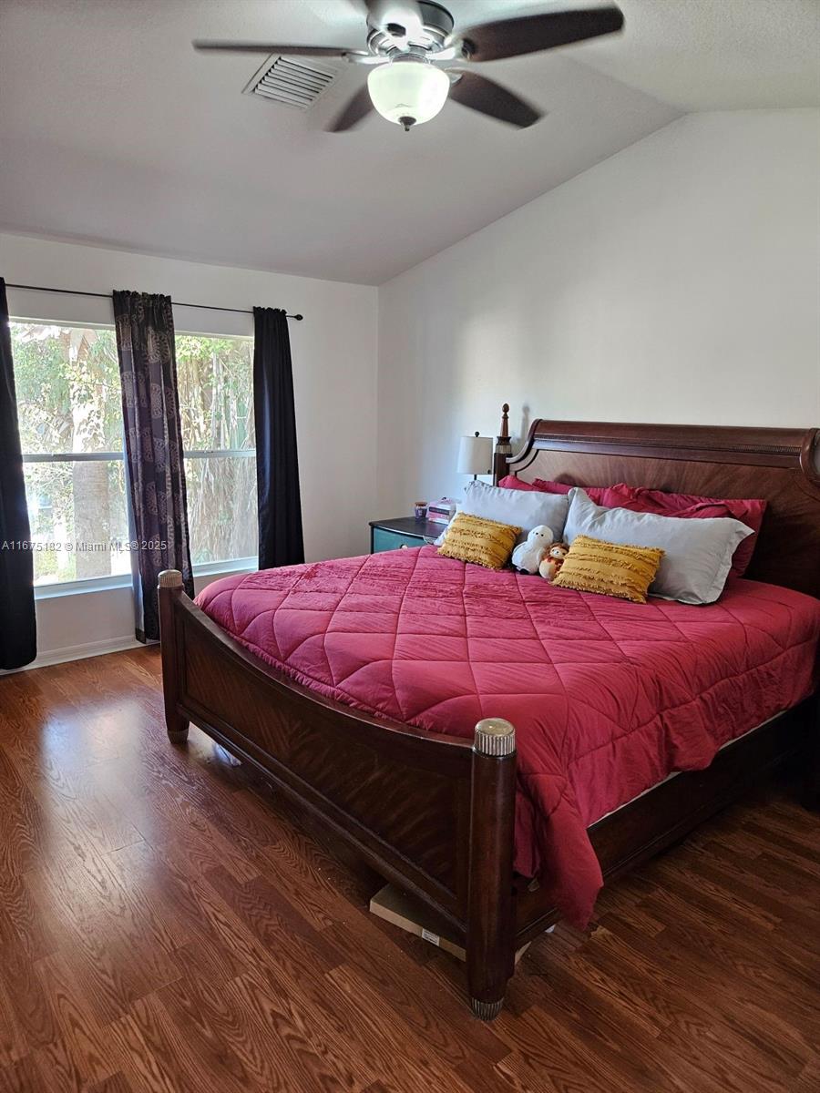 SEMINOLE ESTATES & TOWNHO - Residential