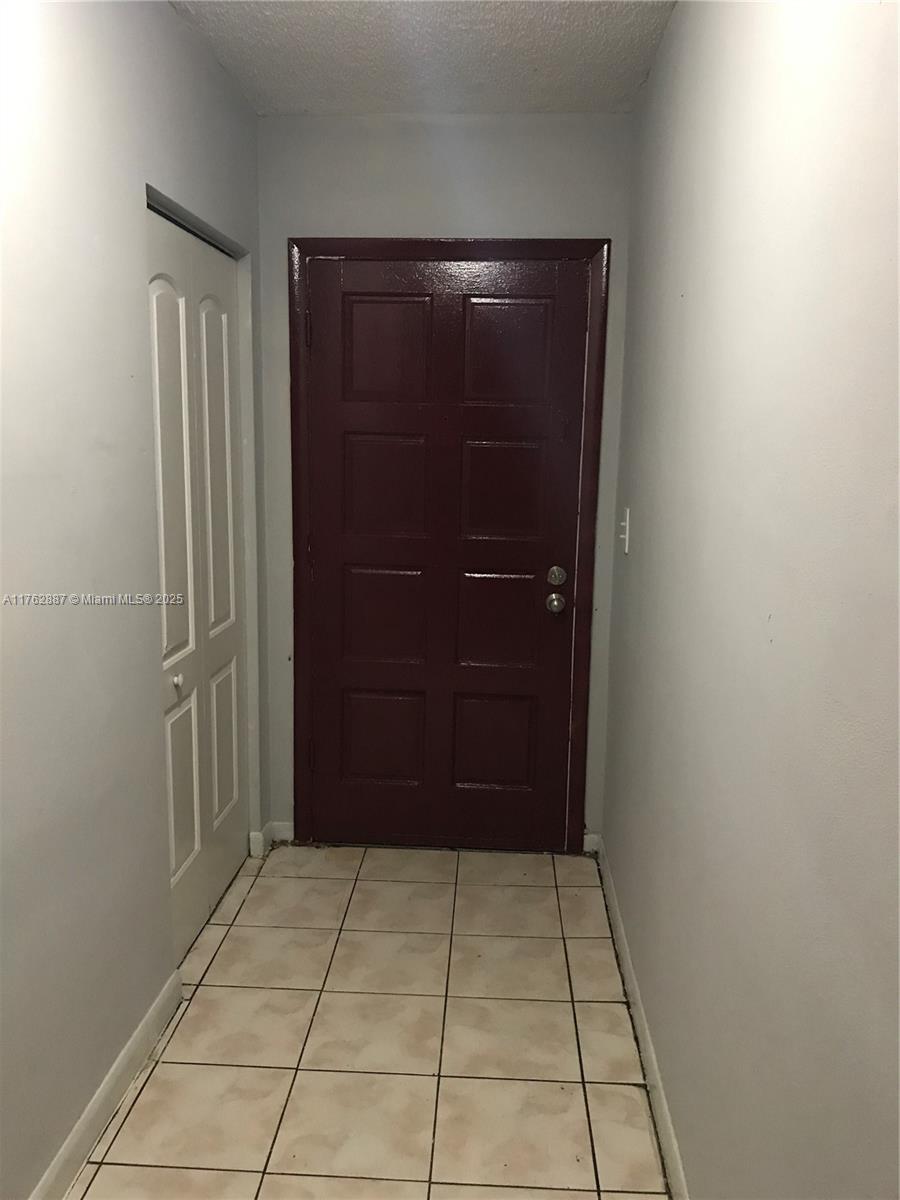 BISCAYNE GARDENS SEC B - Residential Income