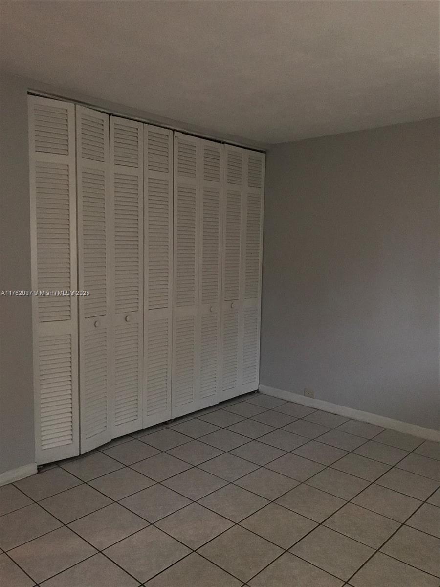 BISCAYNE GARDENS SEC B - Residential Income