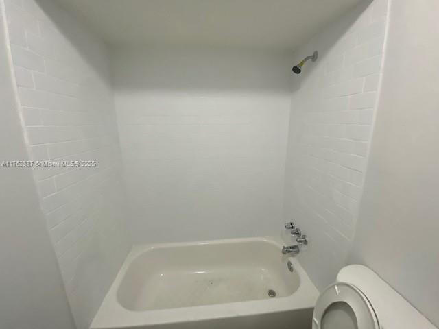 BISCAYNE GARDENS SEC B - Residential Income